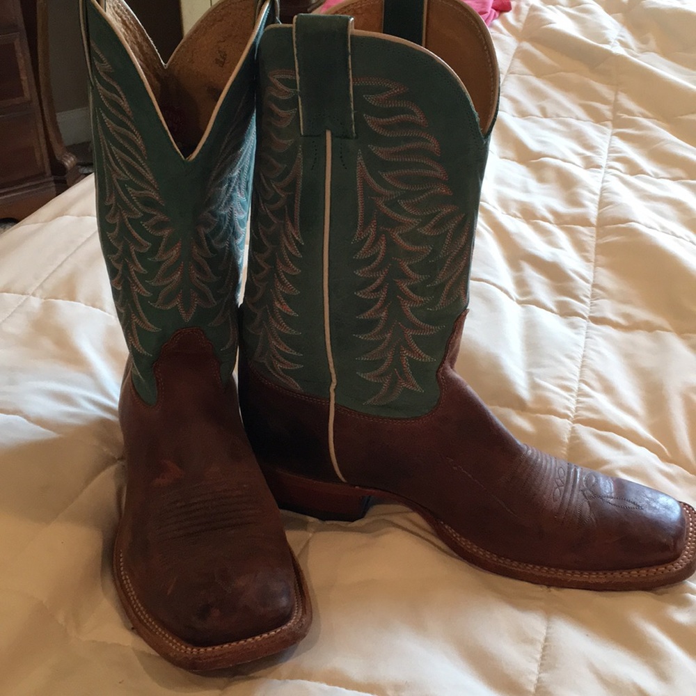Men’s cowboy boots